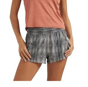 NWT Vuori Dash Short Gray Snake Print- L